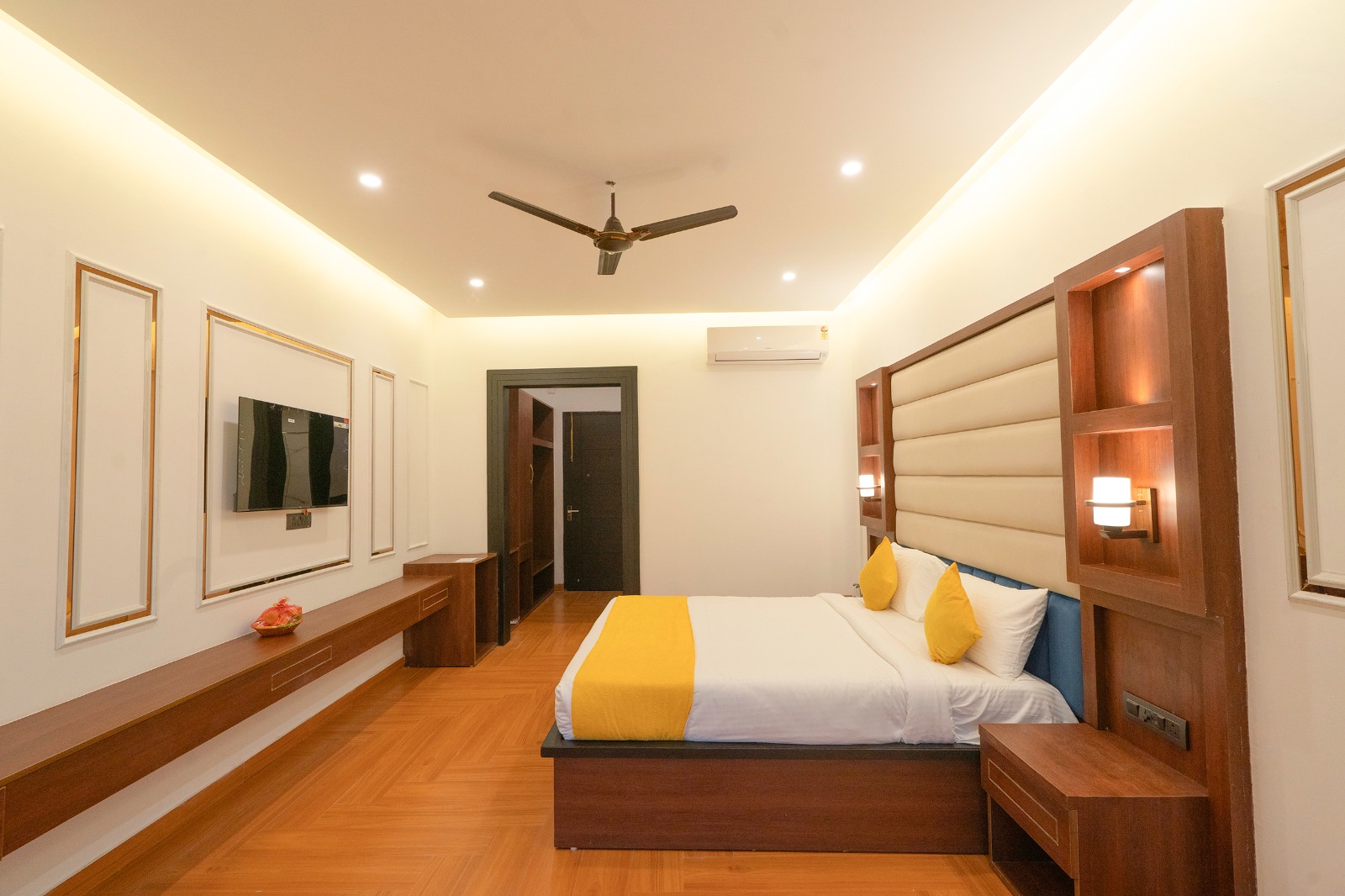 WhatsApp Image 2025-10-14 at 10.59.53 AM